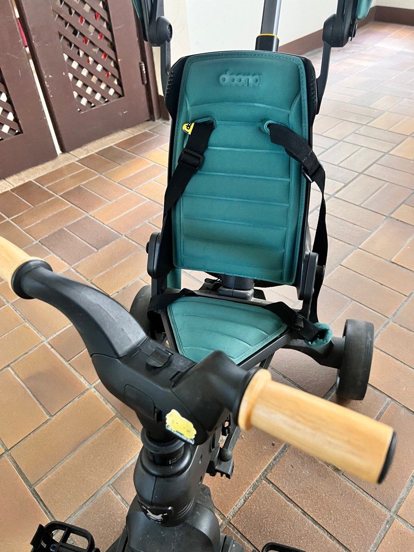 Doona S5 Liki Trike Racing Green, Babies & Kids, Going Out, Strollers ...