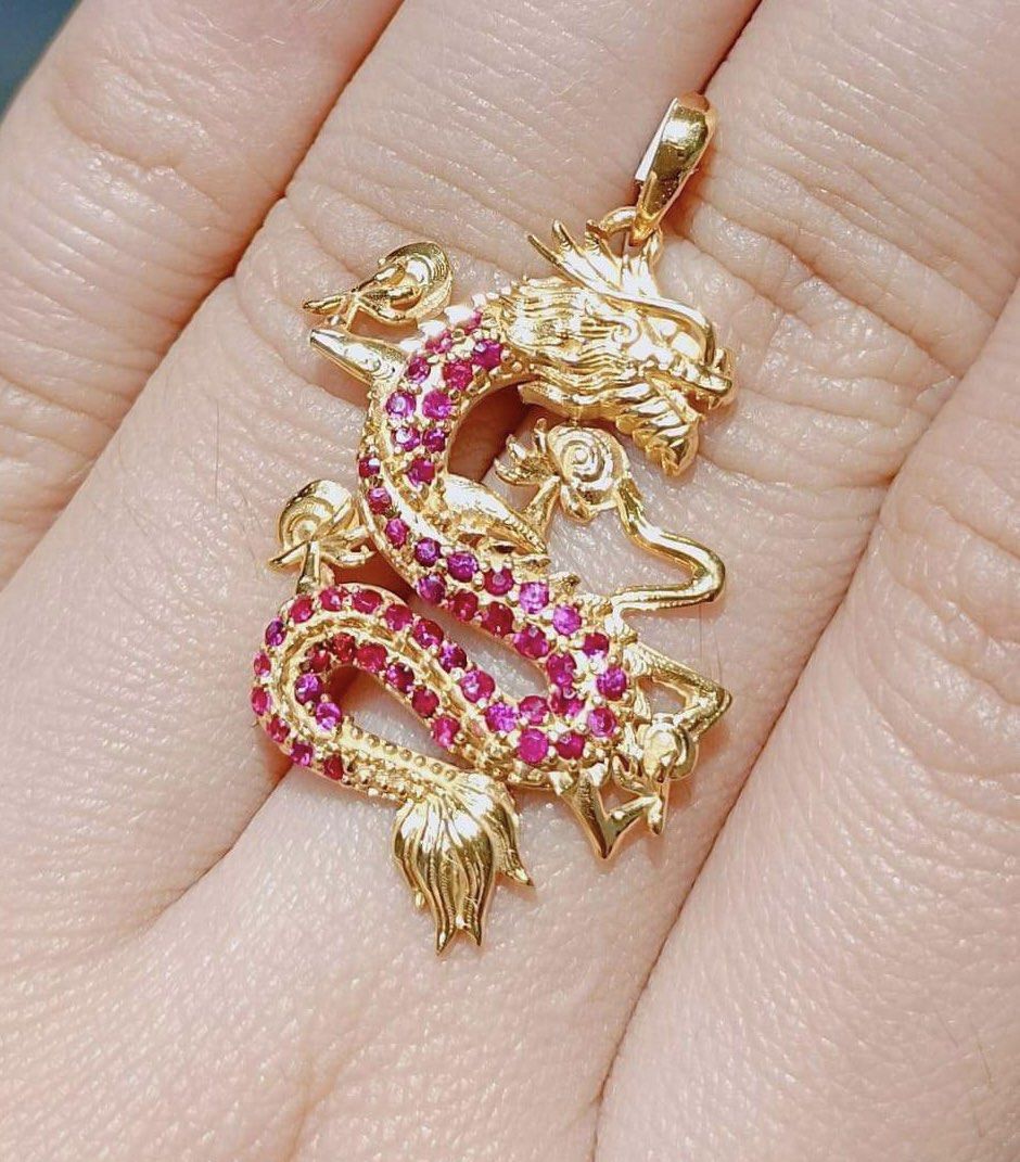 Real gold dragon best sale necklace