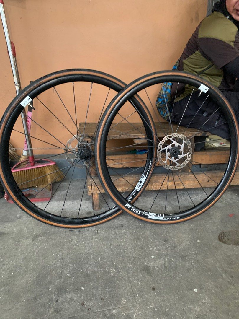Dt swiss p1800 discount carbon