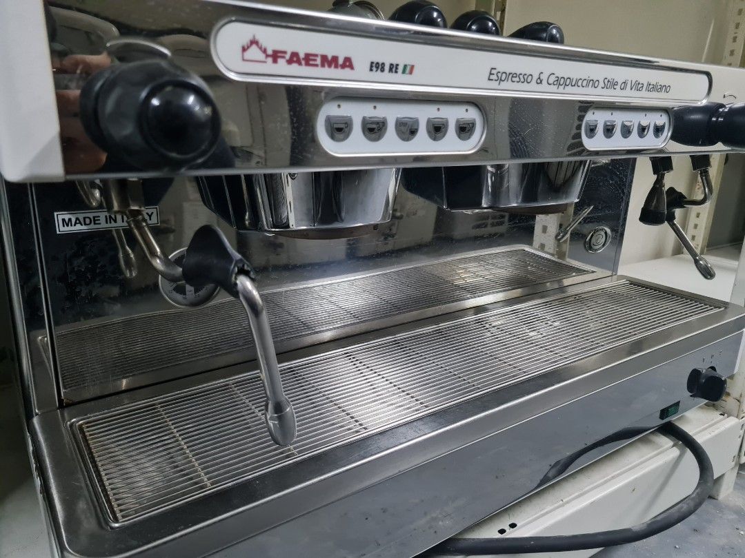 FAEMA E98 RE ESPRESSO MACHINE COFFEE MACHINE, TV & Home Appliances