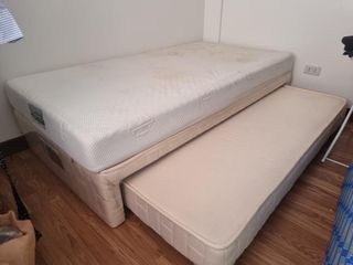 For Sale! single bed with pull out
