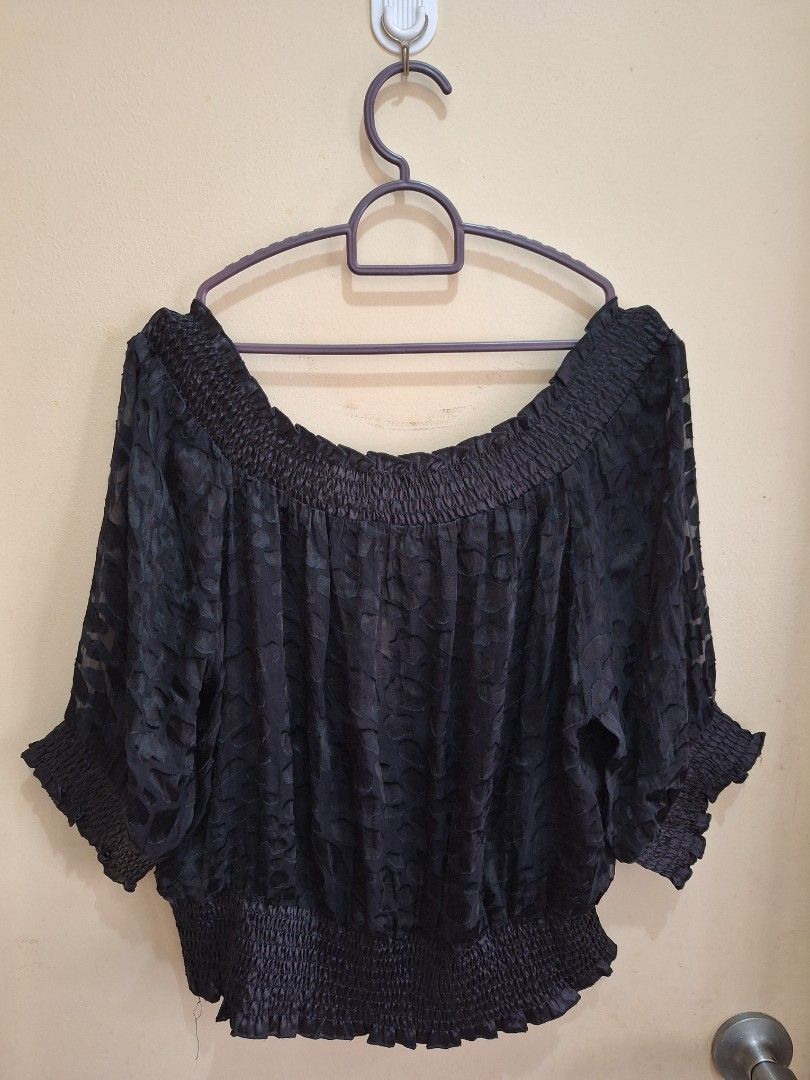 FOREVER 21 Black Ruffle Off Shoulder Top