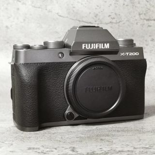 Fujifilm XT200 X-T200 Body Only Mulus Lengkap Resmi