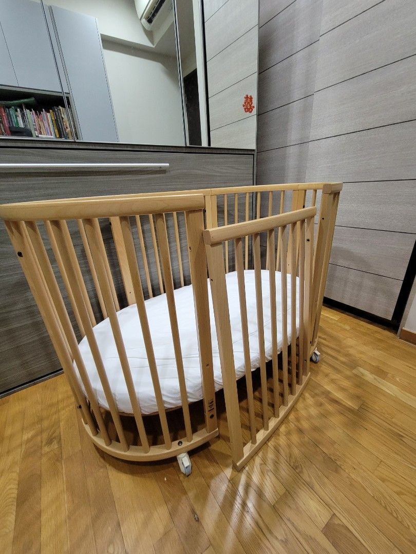 Used stokke shop crib