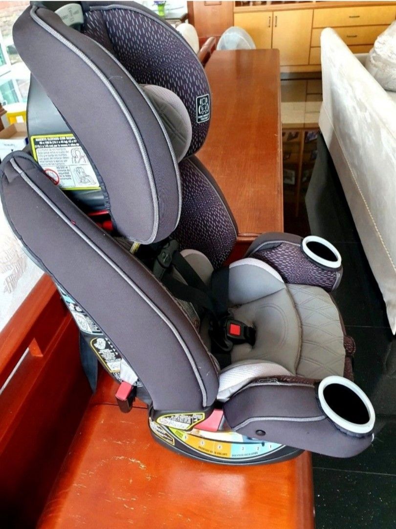 Graco 4Ever DLX Platinum 4 in 1 Carseat