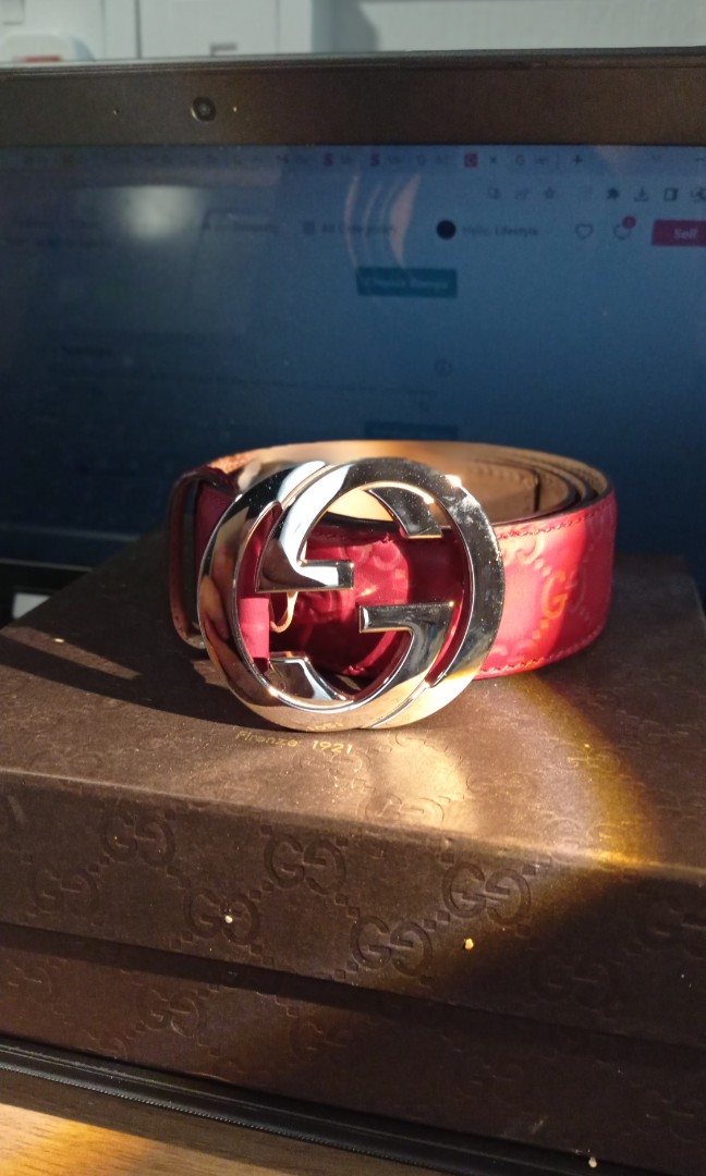 Red gucci belt deals gold buckle