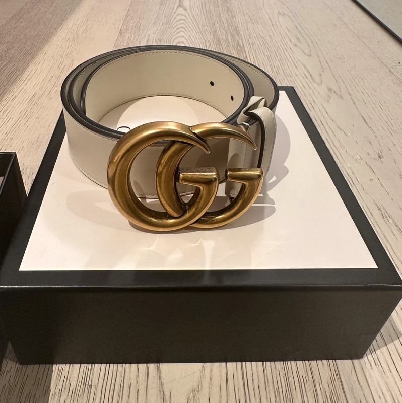 Gucci belts outlet white