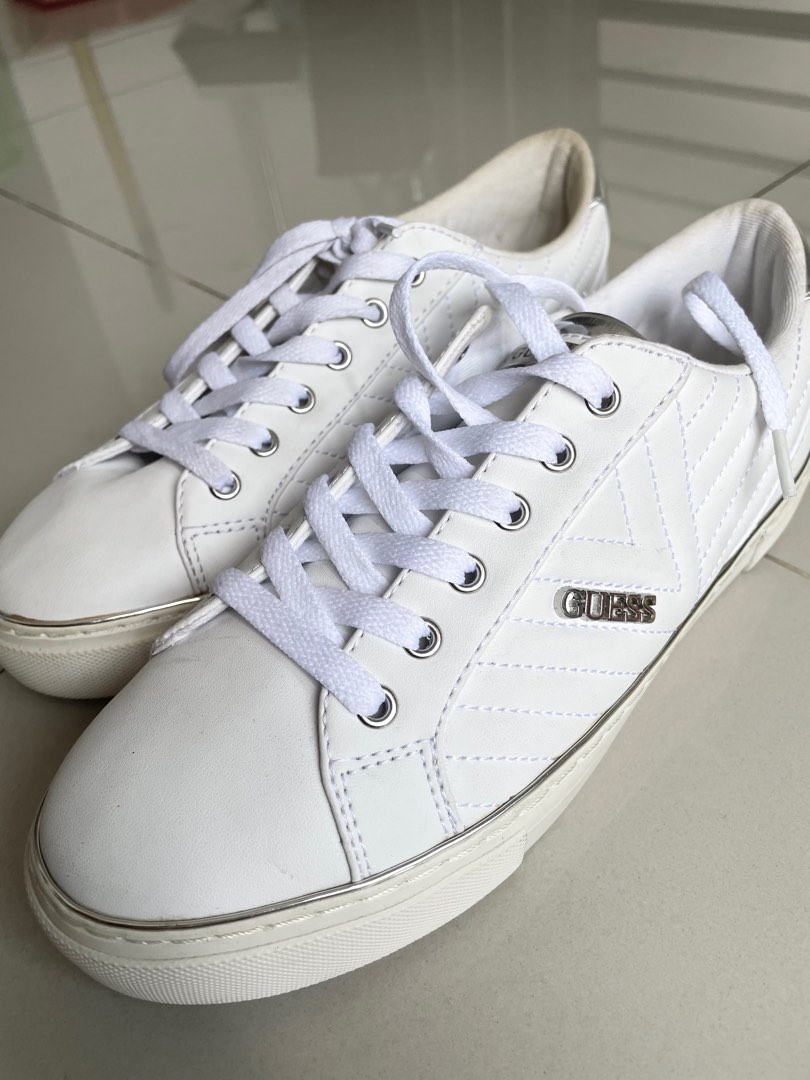 Guess White Shoes Like New never used 3940, Fesyen Wanita, Sepatu di