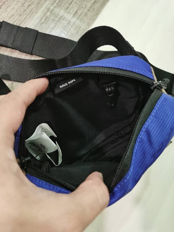 Tour hip best sale pack small