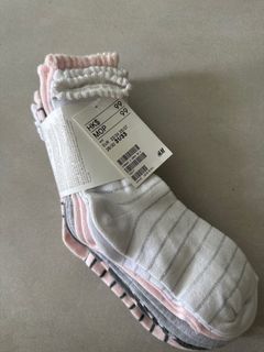 H&M 7 pack socks size 31/33 girls