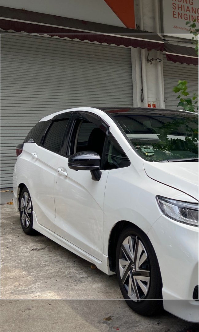 Honda shuttle door visor, Car Accessories, Accessories on Carousell