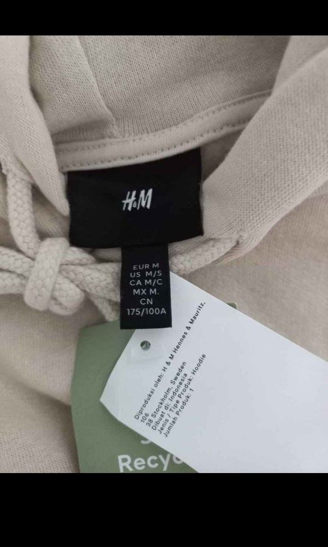 H and m hooded top store