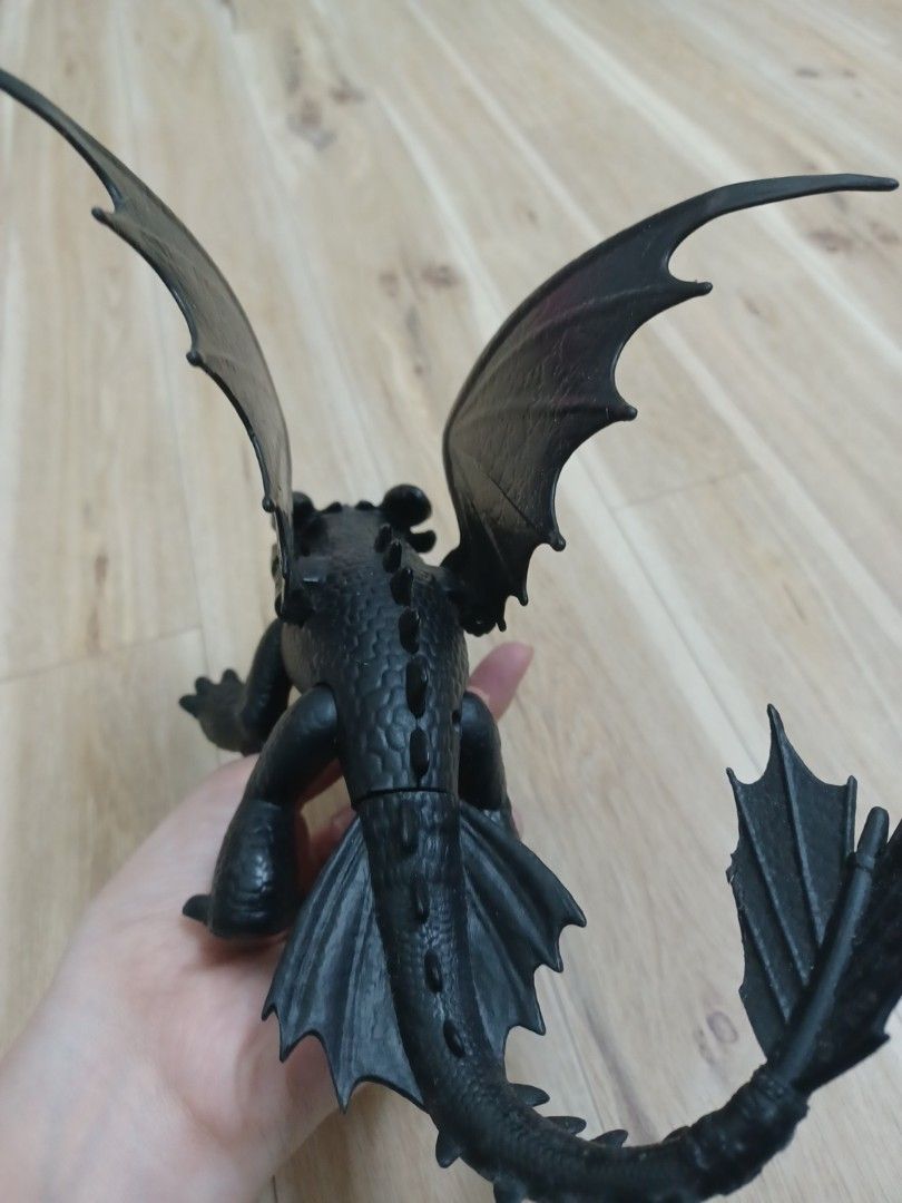 How to Train Your Dragon Toothless Night Fury 8” Action Figure Toy