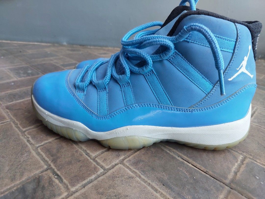 Jordan 11 pantone hotsell