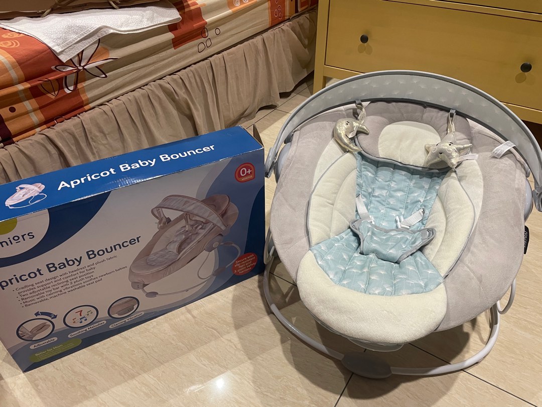 Juniors baby bouncer automatic battery operated, Babies & Kids, Baby