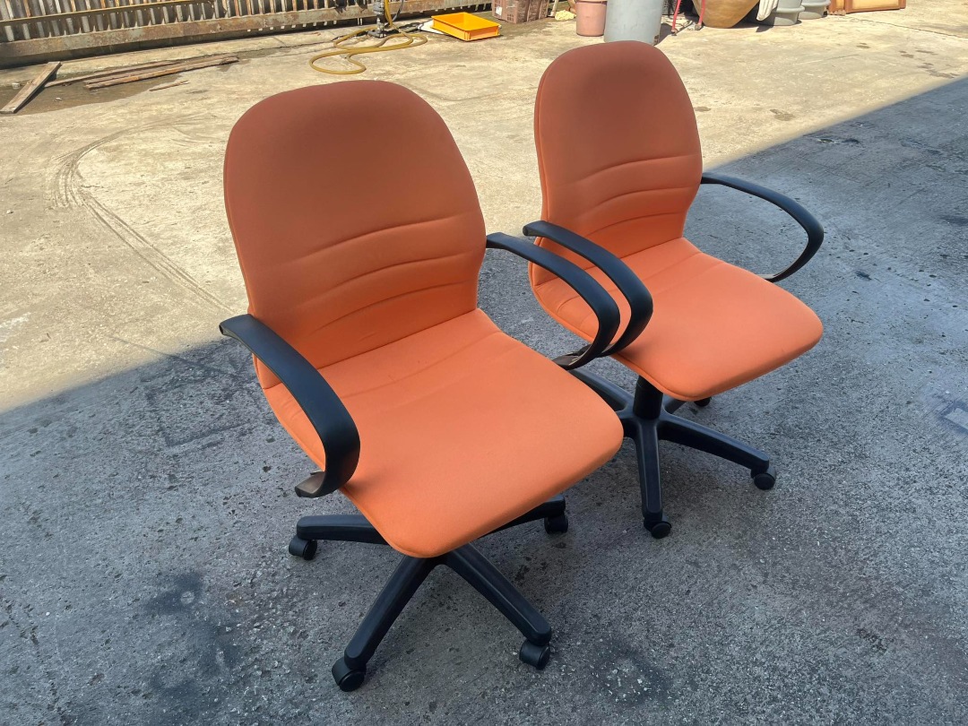 Kerusi Mediumback Office Chair Fabric Armrest Furniture Home