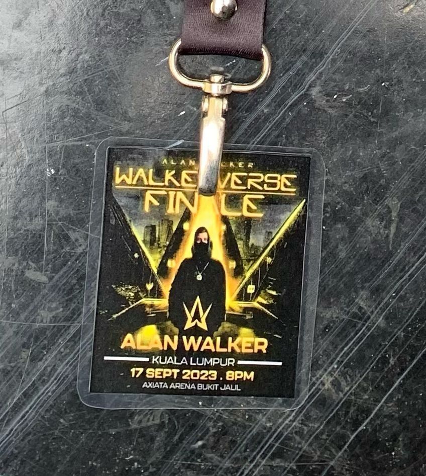 Alan new arrivals walker keychain