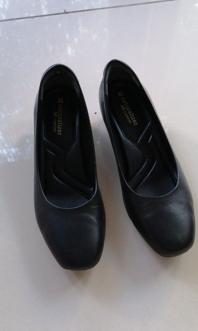 Naturalizer sales ladies shoes