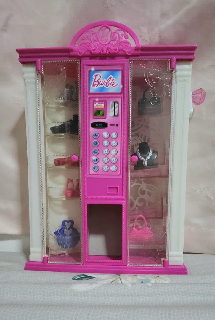 life in the dreamhouse barbie fashion vending machine, Hobbies & Toys, Toys & Games on Carousell