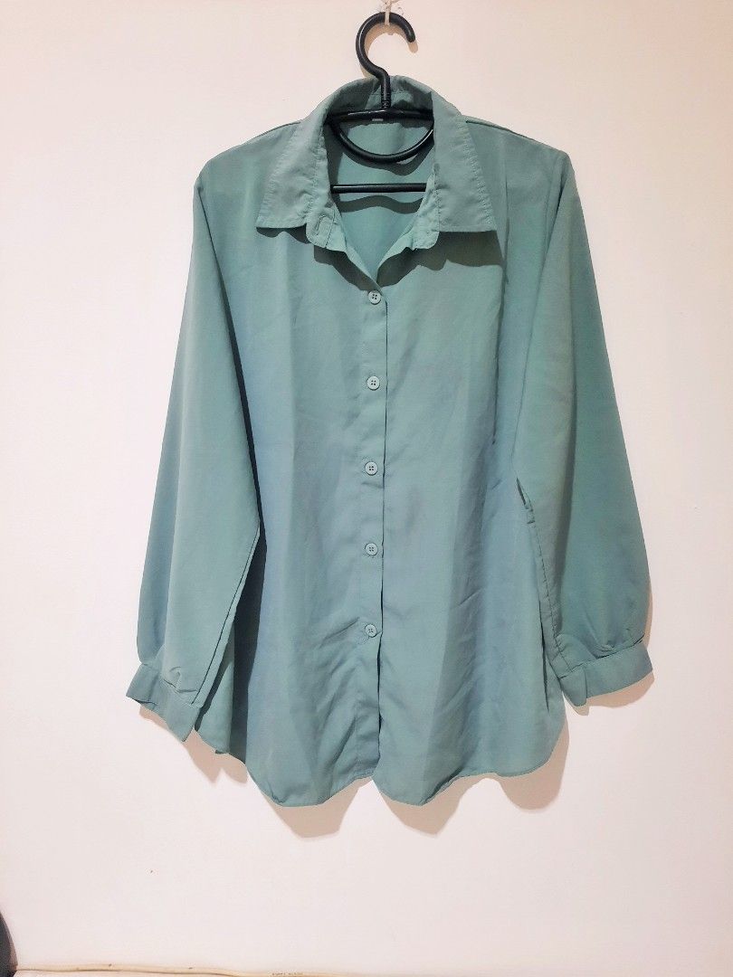 Long Sleeve Top Sage Green - Kemeja Lengan Panjang Hijau Sage Polos