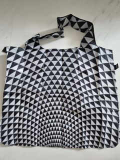 (Category: ) located in . Submitted by preloved5974 (Listing ID 1023565462, Image 1). Description: .