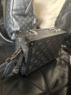 Louis Vuitton Eclipse Apollo Backpack, Luxury, Bags & Wallets on Carousell