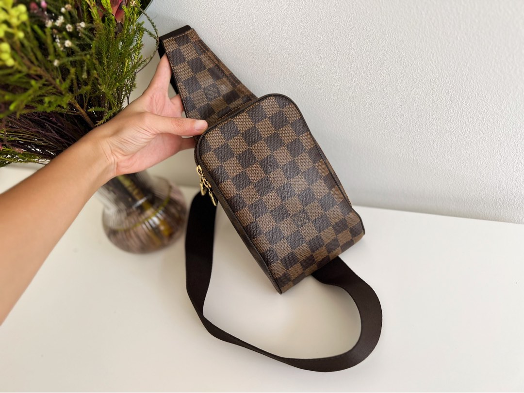 Louis Vuitton LV Vintage Damier Geronimos Crossbody Bag, Luxury, Bags &  Wallets on Carousell