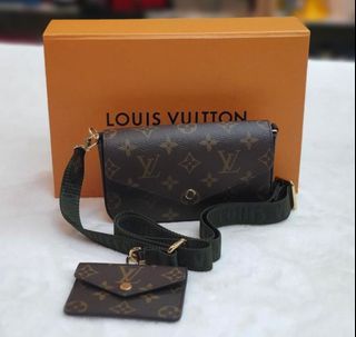 Louis Vuitton LP05208 Purple/Blue Epi Leather with Monogram Canvas Speedy  Bag Charm/ Key chain/ Holder - The Attic Place
