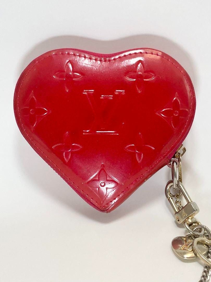 Louis Vuitton Vernis Coin Purse Heart Chain Limited, Luxury, Bags & Wallets  on Carousell