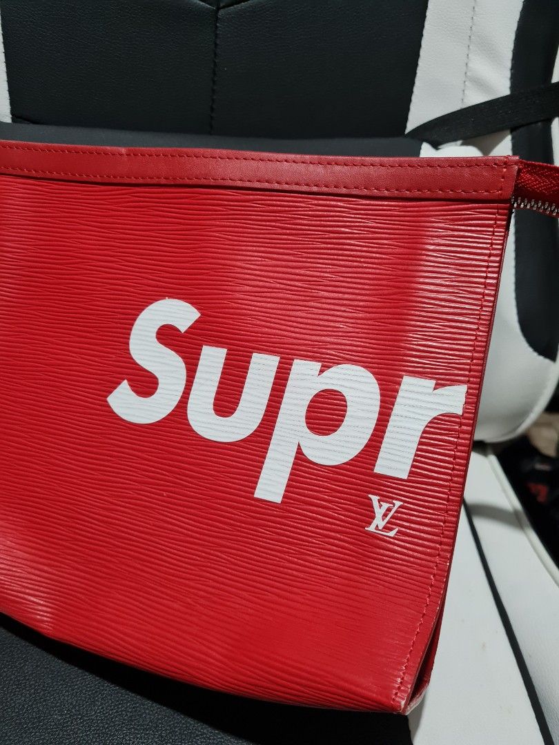 Louis vuitton x Supreme handbag (Category: Luxury Bags & Wallets) located in Baguio. Submitted by fullroom.dgs (Listing ID 1255456950, Image 3). Description: Louis Vuitton x Supreme Handbag Excellent condition Price: 5800php + shipping fee Location: Baguio city Payment thru: Gcash only Courier thru: Jnt only.