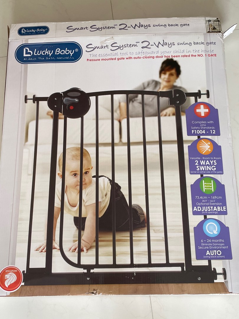 Lucky store baby gate