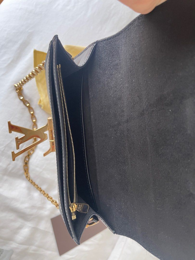 Louis Vuitton Pochette Louise Chain - Black Shoulder Bags, Handbags -  LOU550584