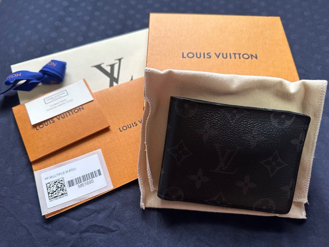LV Multiple Wallet Eclipse Monogram (Category: Bags & Wallets) located in Singapore. Submitted by selin (Listing ID 1255432516, Image 1). Description: LV Multiple Wallet Eclipse Monogram - Daily Use of wear and tear sign on bill compartment leather. - Outlook is nicely - Frequently maintain with leather cream. - Bought at 2017, ION - Box, Dustbag, all will be provide. * Receipt for reference only (private details can’t give).