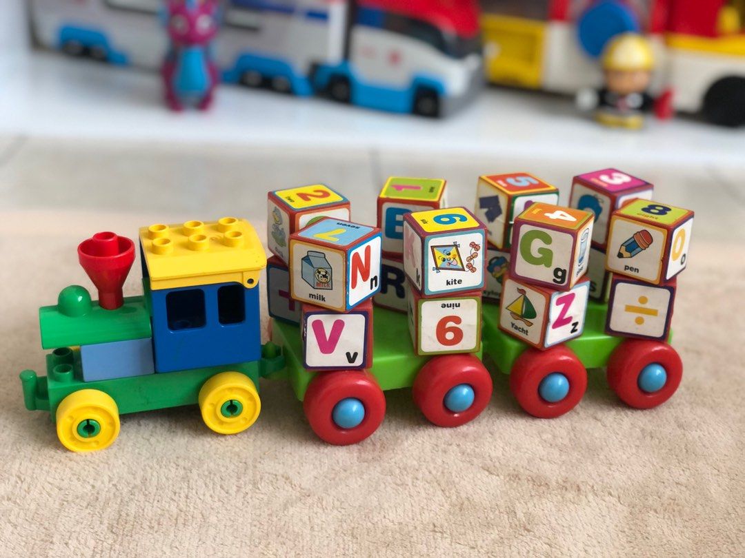 Duplo letter hotsell train