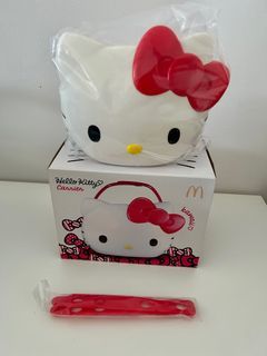 Mc Donald Hello Kitty Carrier Collectible New in wrapper + box