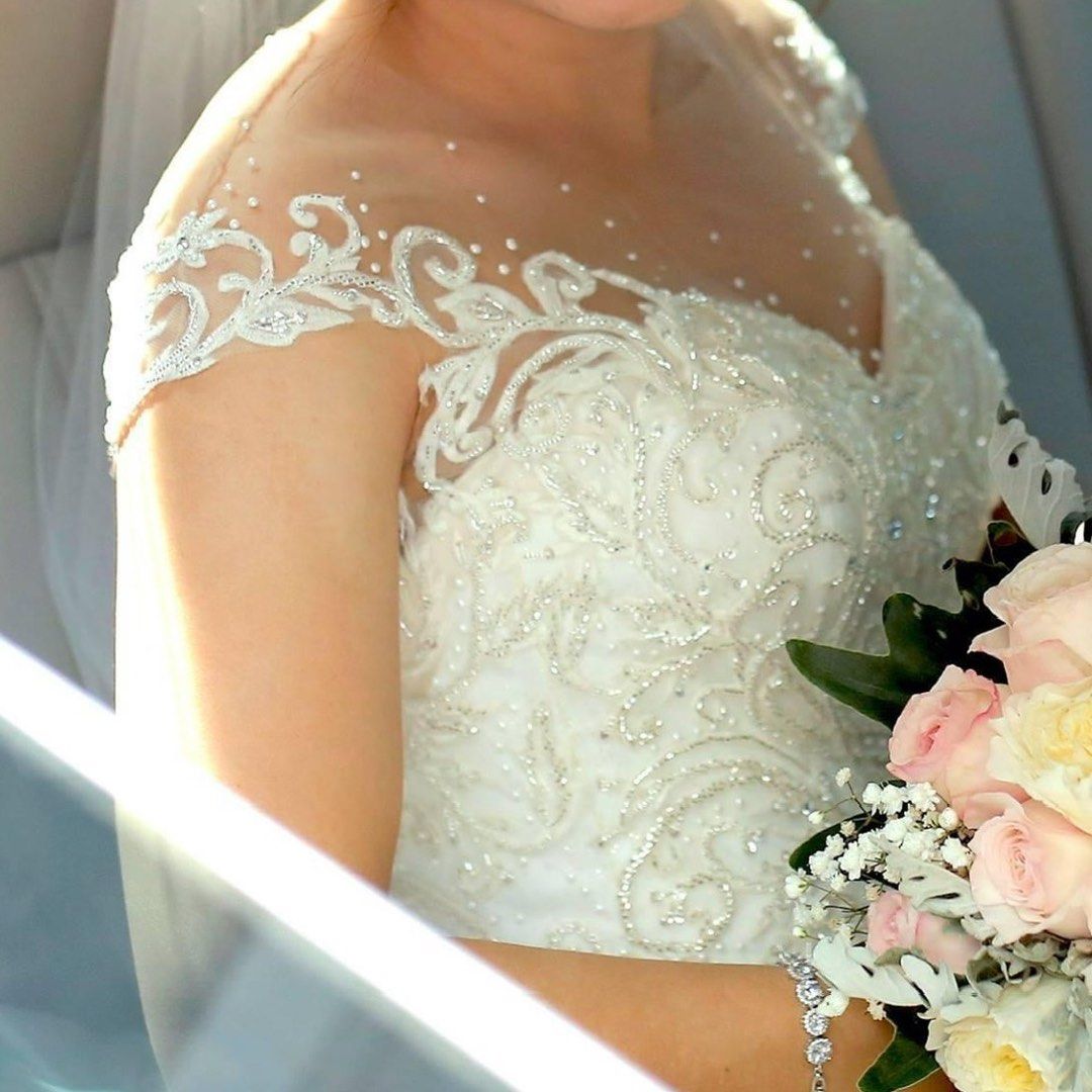Mel Orlina Wedding Gown (Category: Evening dresses & gowns) located in Quezon City. Submitted by wantstodeclutter (Listing ID 1255499738, Image 3). Description: Mel Orlina Wedding Gown Original Price at 80k (used once on my wedding) I’m 5ft with 3 inches heels 25k for Rent with 20k deposit.