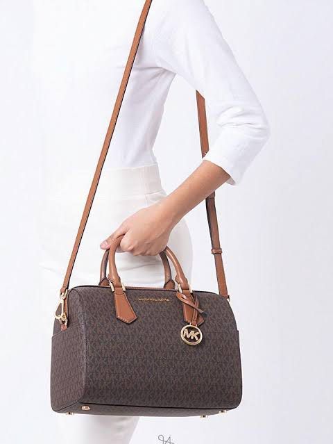 Michael kors best sale large duffle satchel