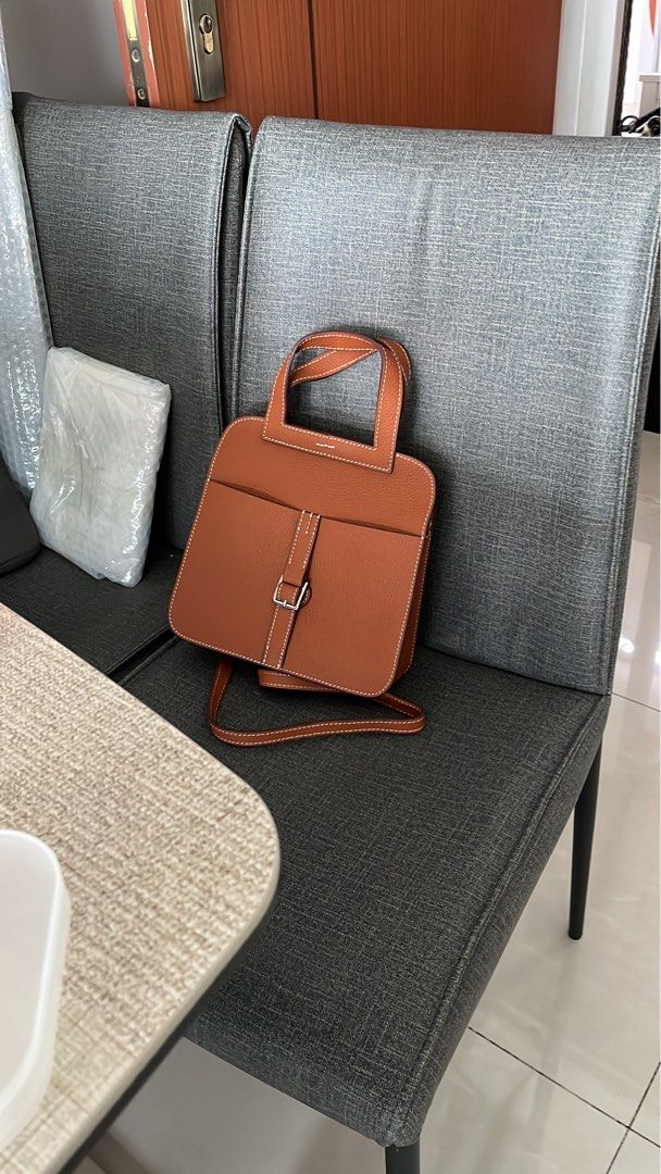 Mini halzan top
