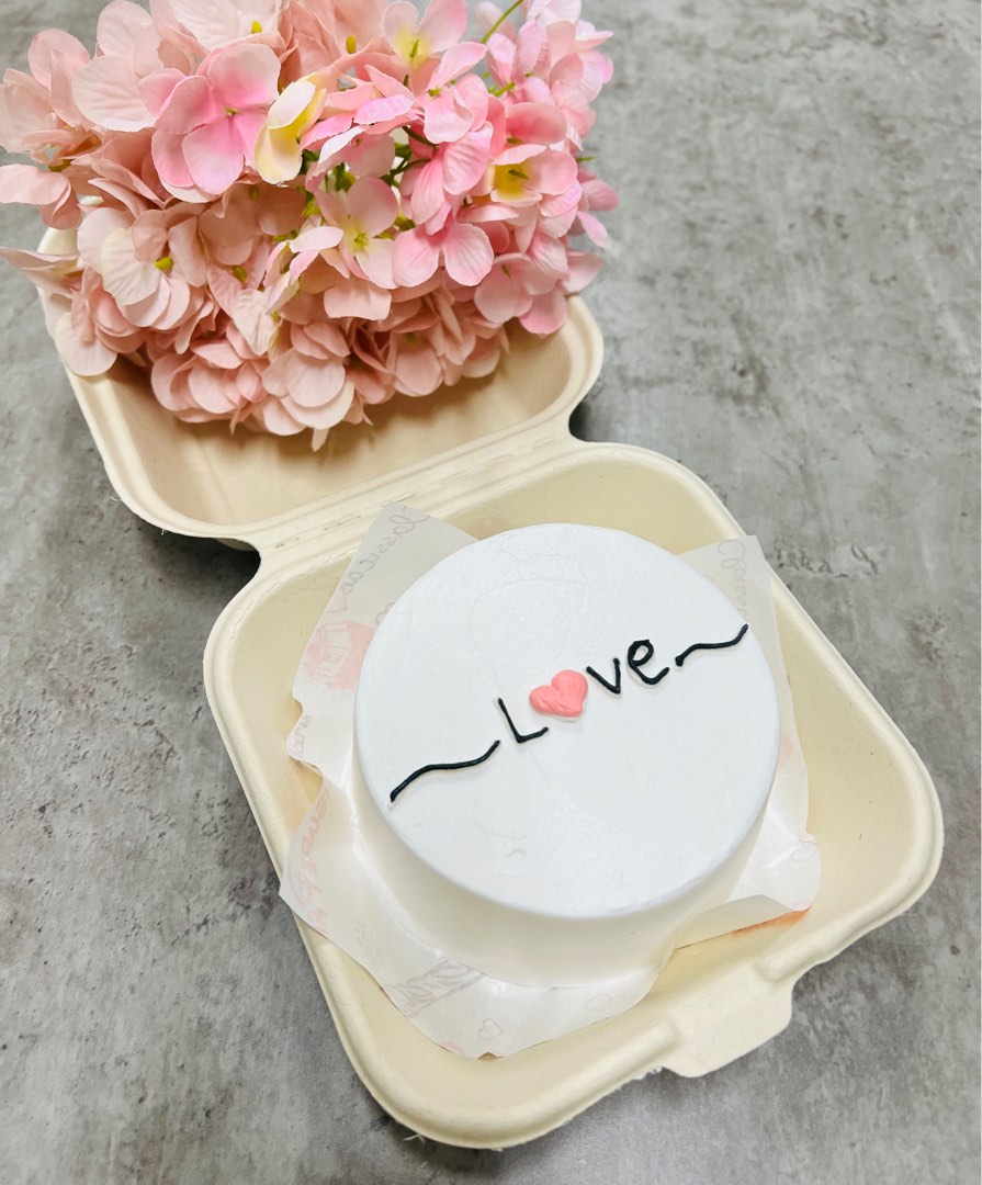 *New design* Bento Cake, Food & Drinks, Homemade Bakes on Carousell