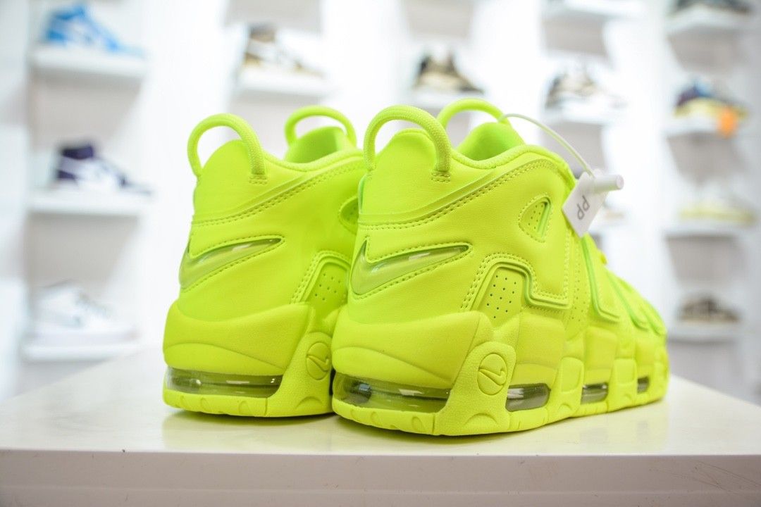Nike air uptempo volt hotsell