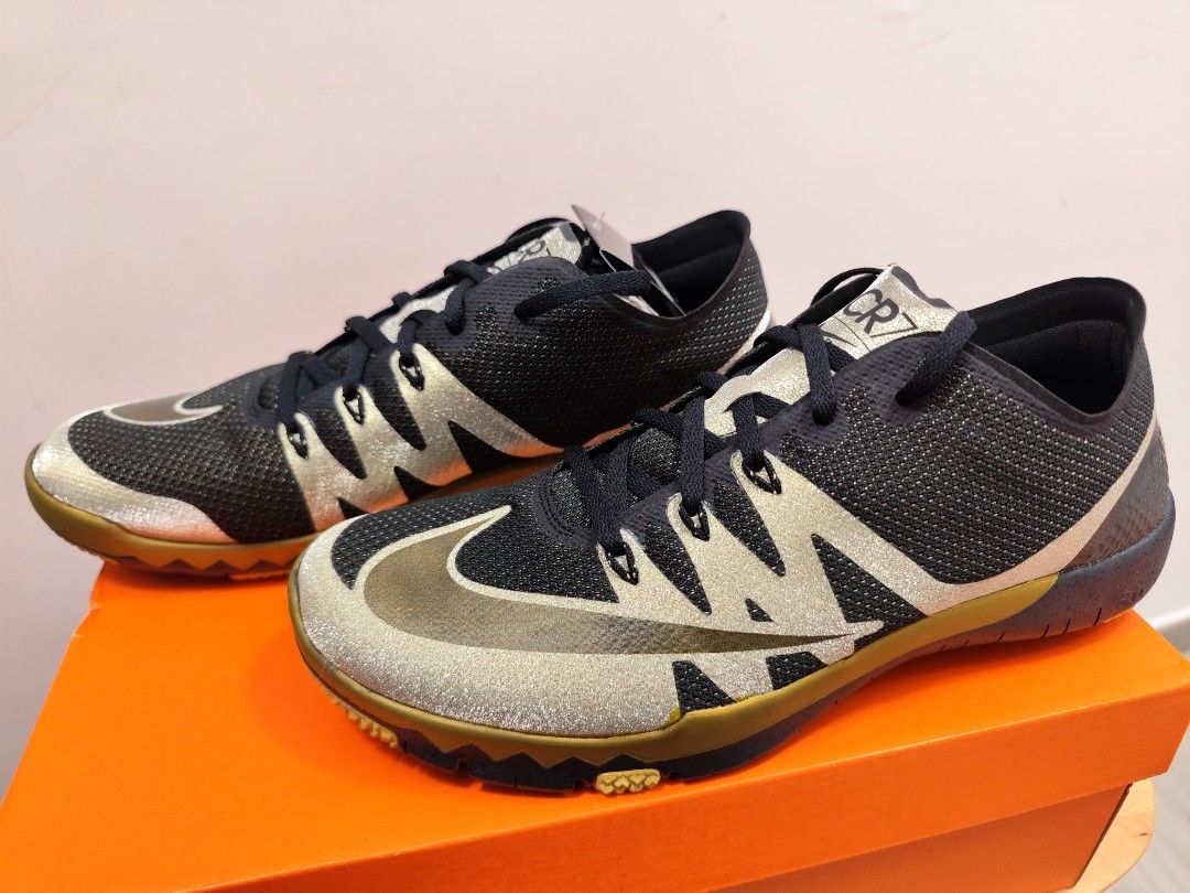 Nike free trainer 3.0 v3 gold clearance
