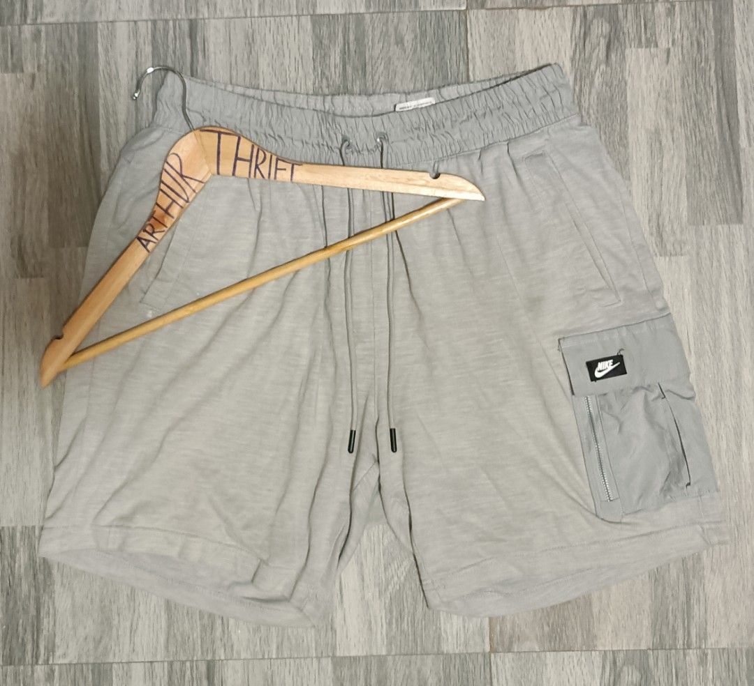 Nike modern 2024 essential cargo shorts