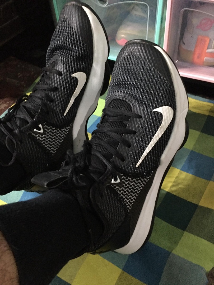 lebron witness 4 black and white