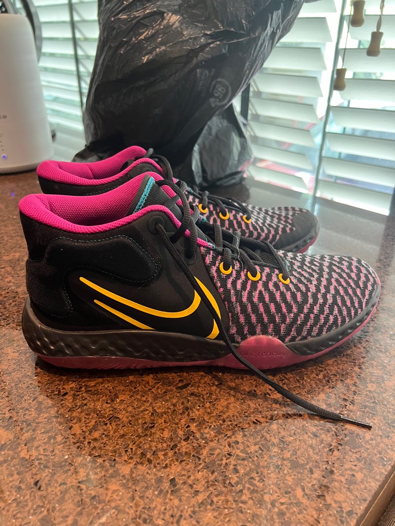 nike mens basketball shoes size 7.5