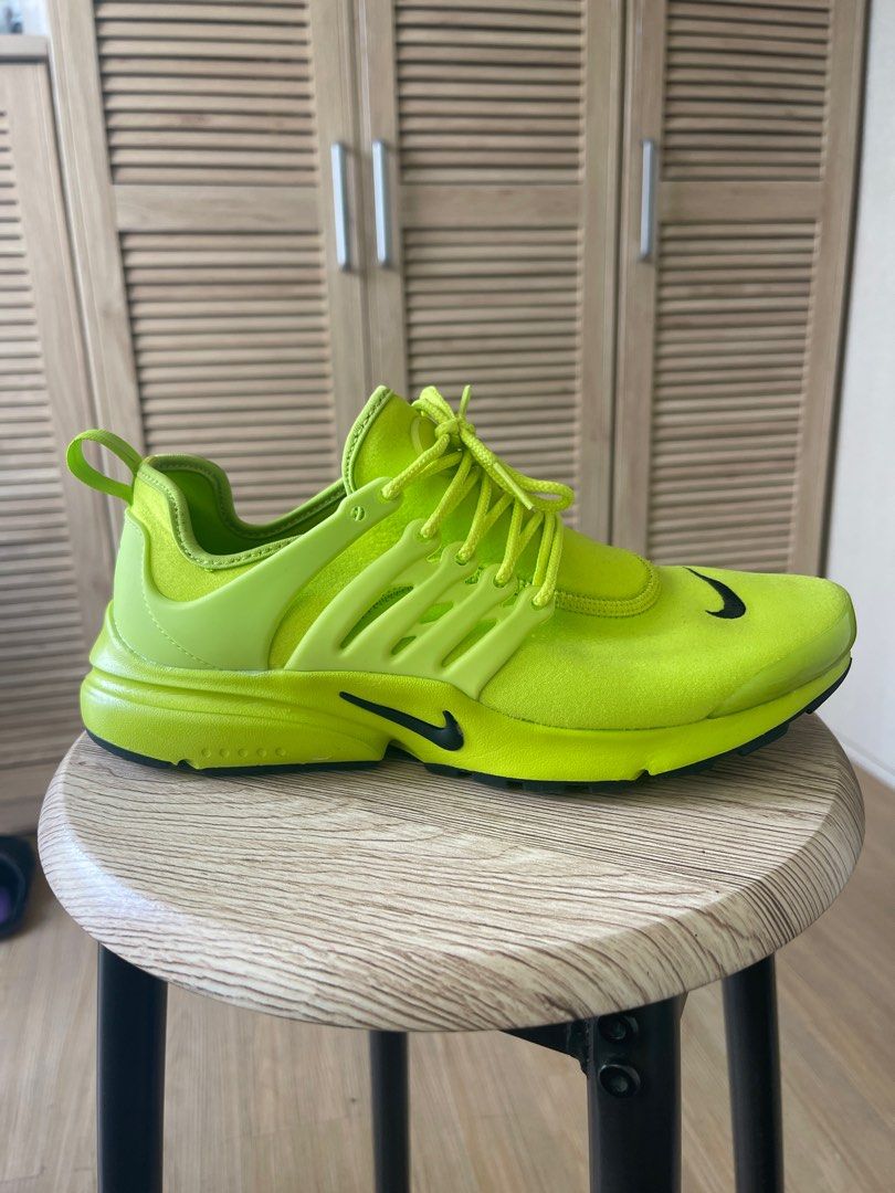 Neon top yellow prestos