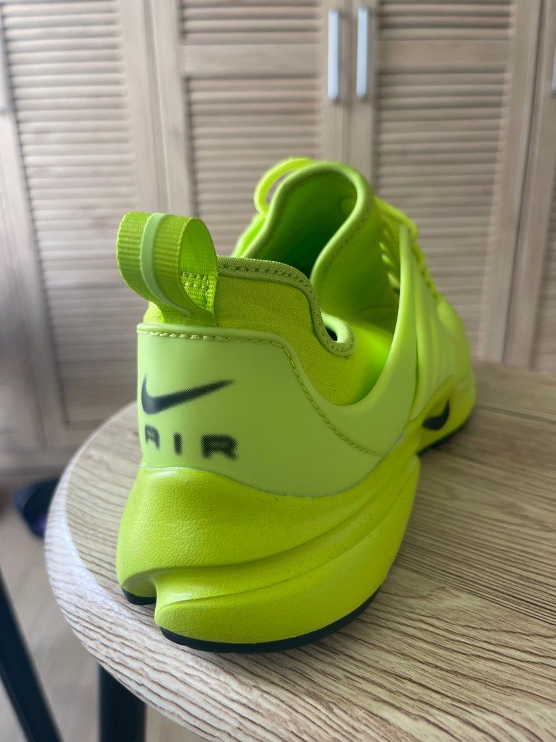 Neon clearance nike presto