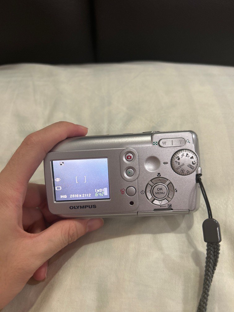 Olympus fe120 ccd, Photography, Cameras on Carousell