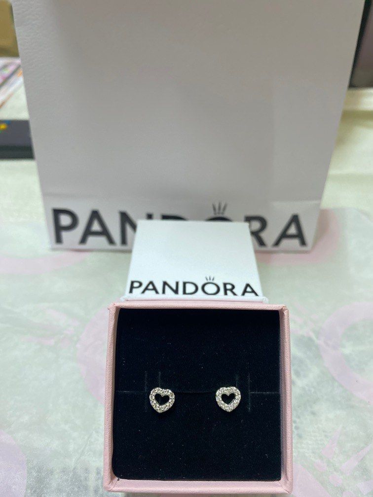 PANDORA Women s Fashion Jewelry Organisers Earrings on Carousell