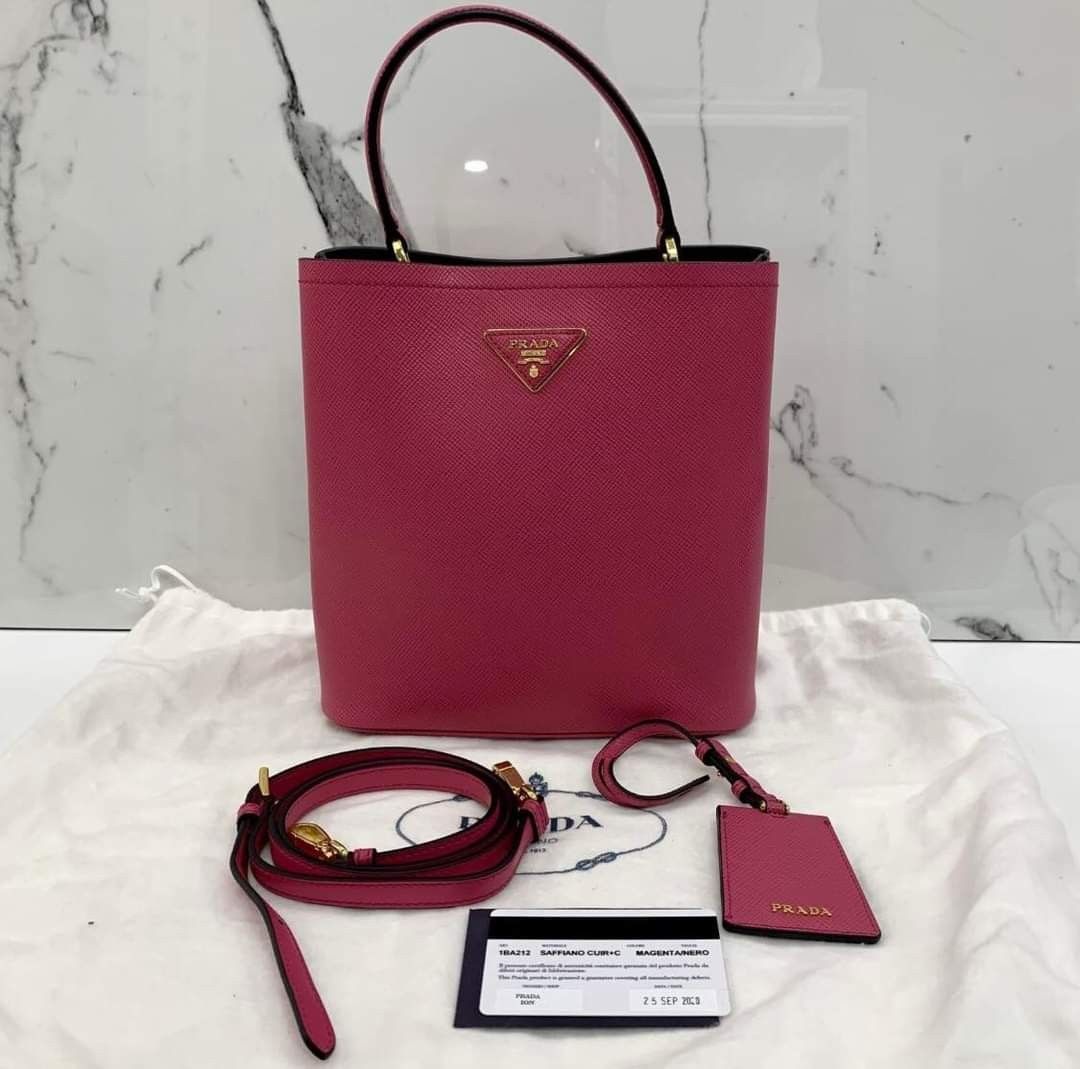 Prada Saffiano Medium Bag, Luxury, Bags & Wallets on Carousell