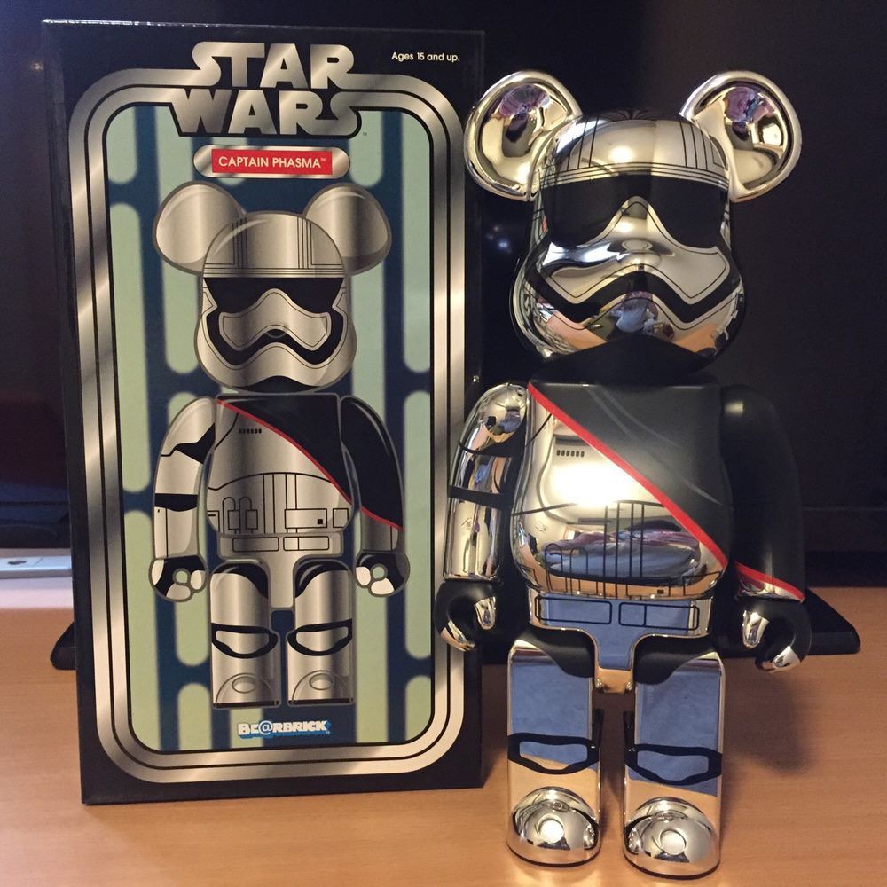 RARE) Captain Phasma Chrome Bearbrick 400% + Sealed 100%, Hobbies 